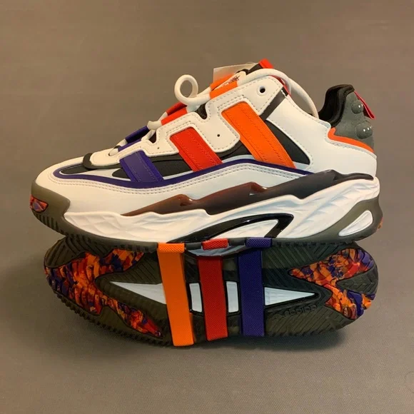 Adidas Sneakers “Lightstrike”